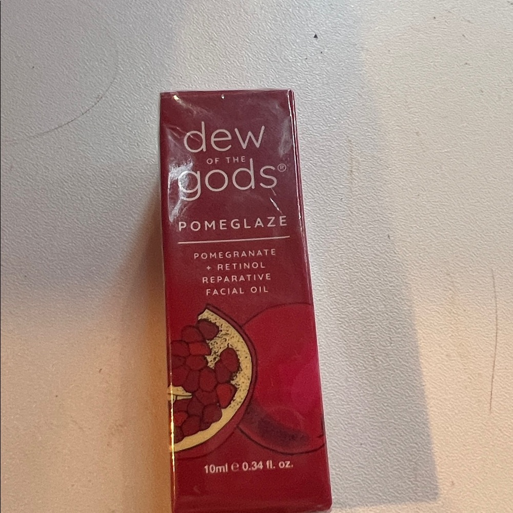 Dew of the Gods Pomeglaze Facial Oil - Red